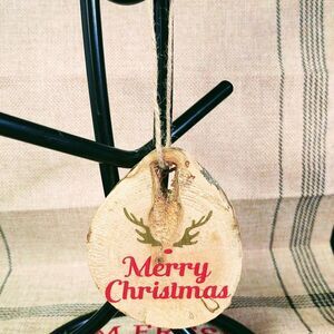 HANDCRAFTED NATURAL WOOD RUSTIC MERRY CHRISTMAS ORNAMENT/DEER ANTLERS/TREE DECOR